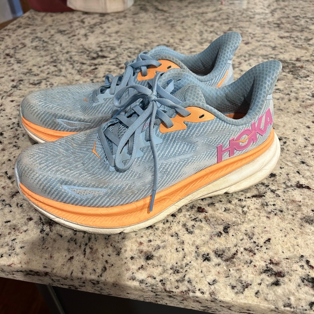 Hoka Clifton 9